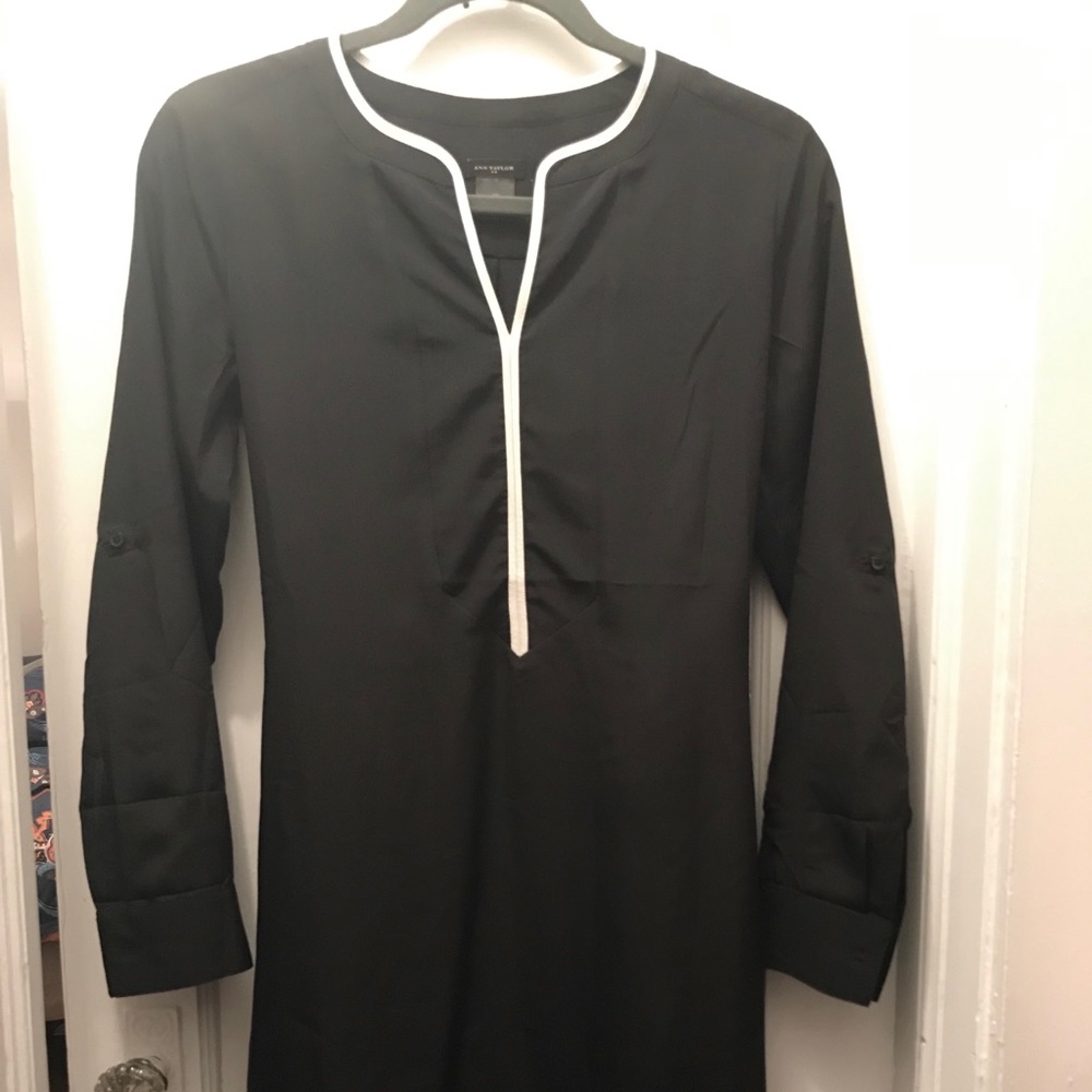 Ann Taylor black shirt-dress (xs)